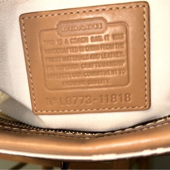 Coach Hampton Turn Lock Satchel/Top Handle Bag Handbag. Dust bag included - Picture 7 of 10